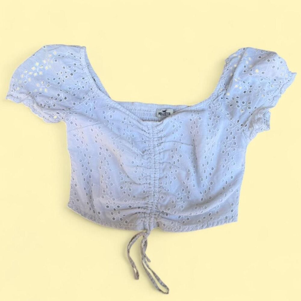 Hollister-co Women's White Crop-top